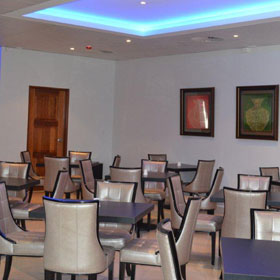 Paddy's Hotel & Apartments 